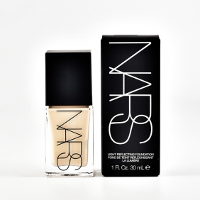 NARS LIGHT REFLECTING™ FOUNDATION