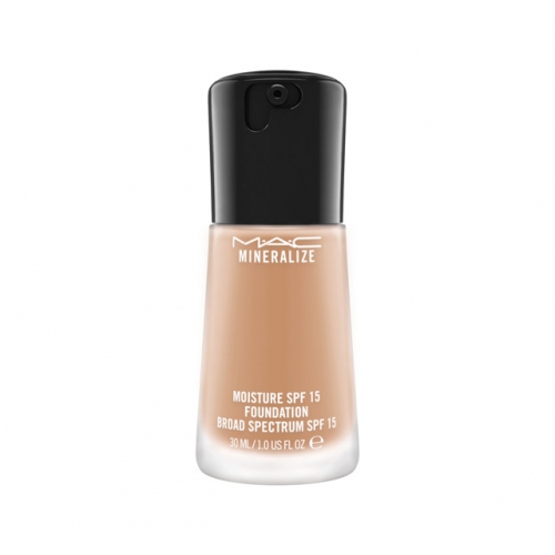 MAC Mineralize Moisture SPF 15 Foundation